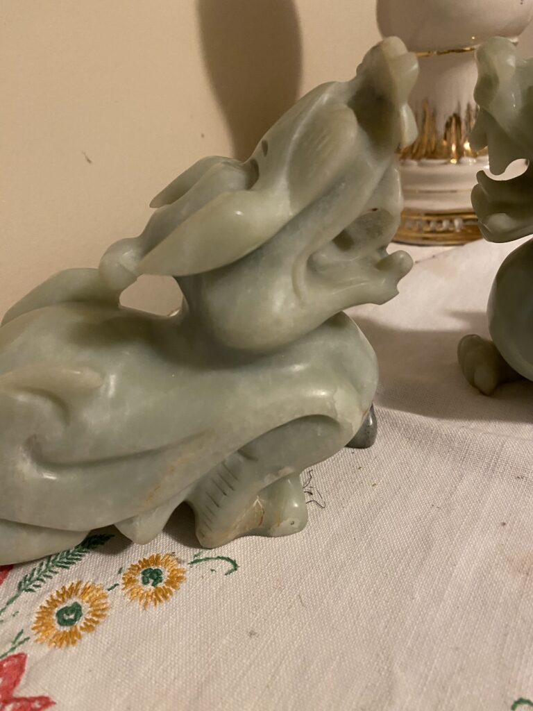 19th Qing Dynasty Chinese antique Hand-Carved Hetian Jade Pixiu